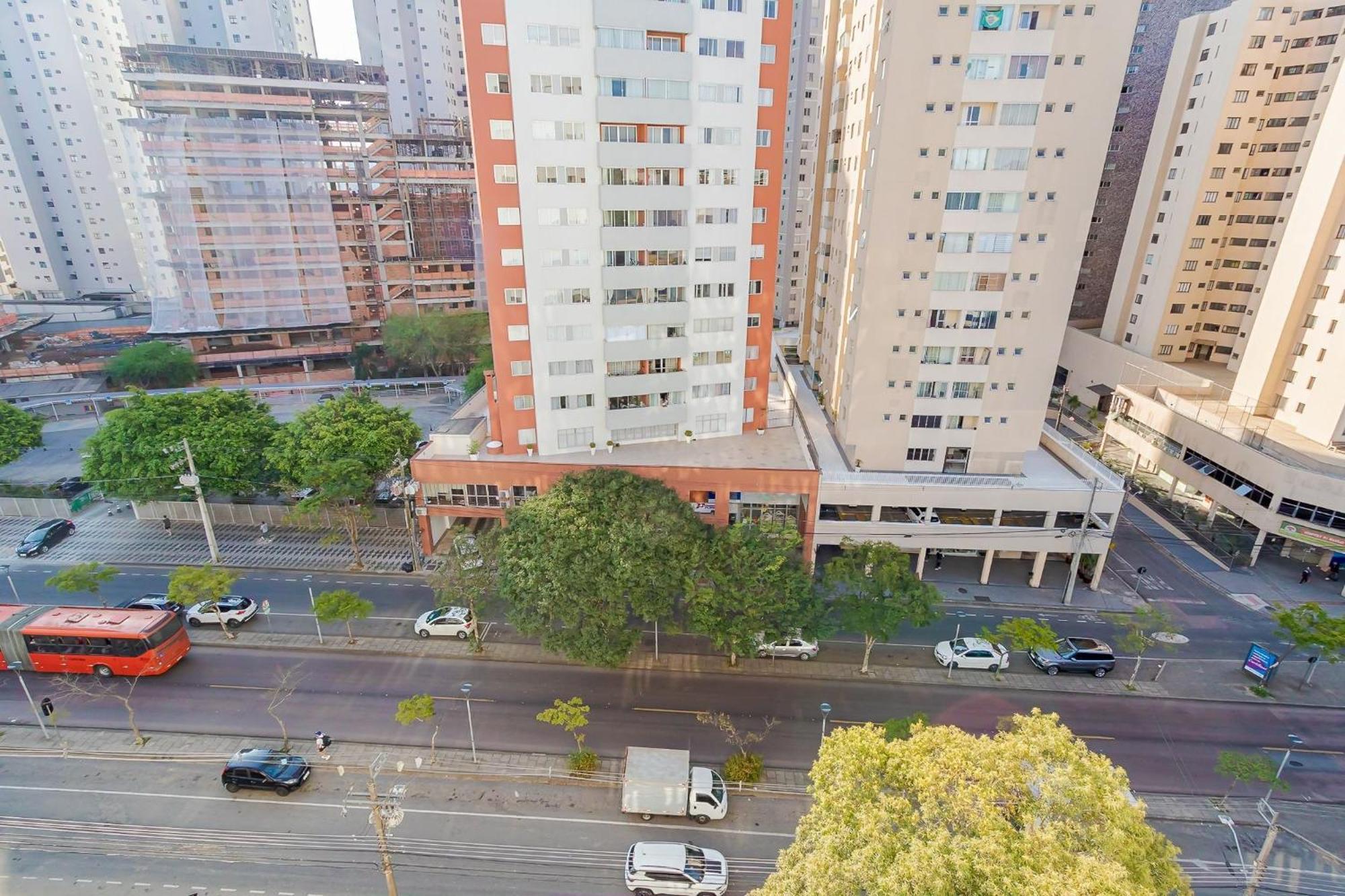 Predio Fantastico No Bairro Mais Requisitado De Curitiba Exterior photo